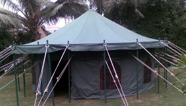 7862-sahara-center-pole-tent.jpg
